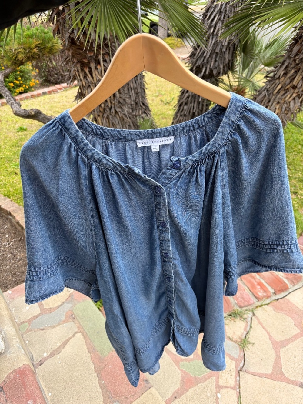 Jane + Delancey 2X Lyocell Chambray Blouse | Soft Lightweight Denim Look Top 🩵
